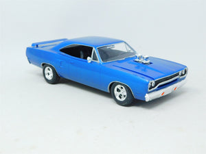 1:24 Scale Monogram Plastic Model Car Kit #2730 Plymouth GTX Street Machine