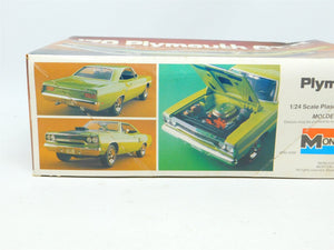 1:24 Scale Monogram Plastic Model Car Kit #2293 '70 Plymouth GTX