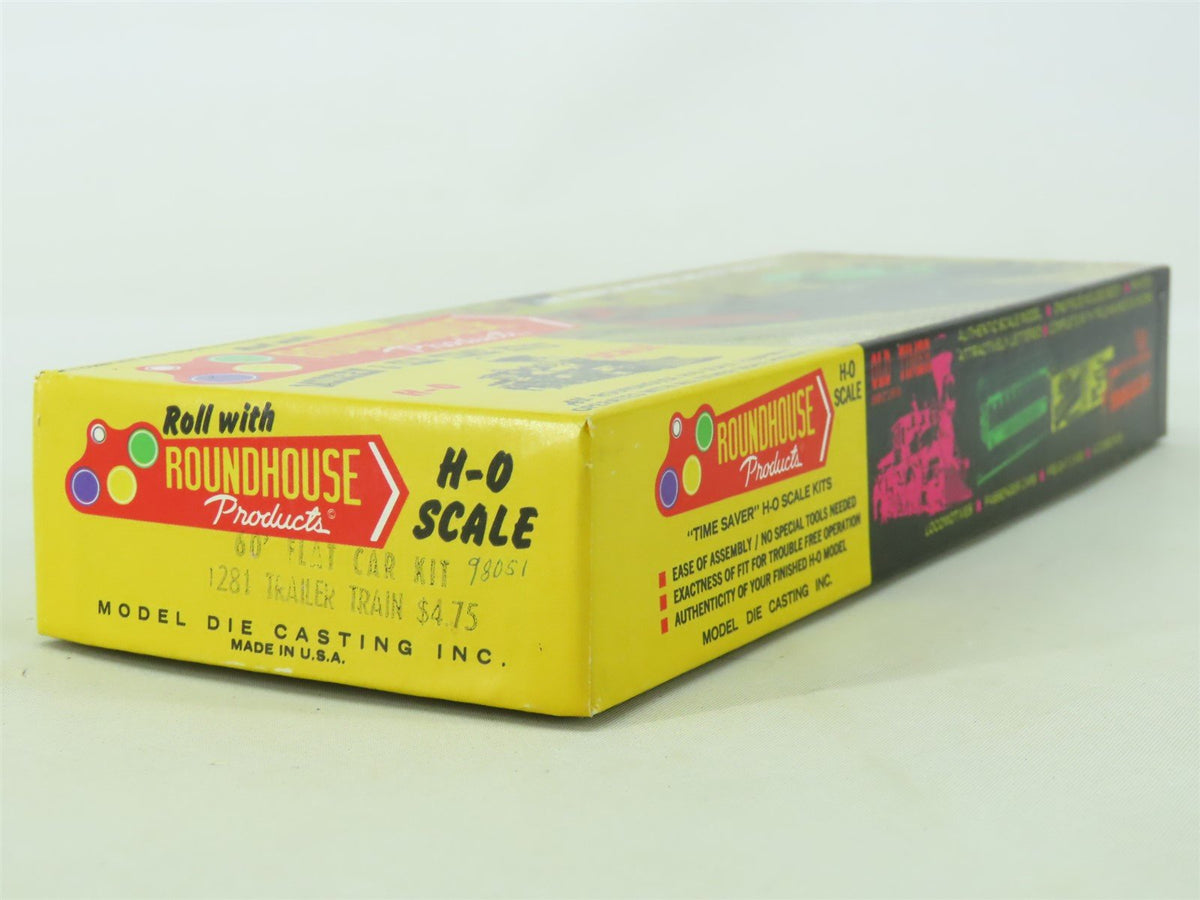 HO Scale Roundhouse 1281 MTTX Trailer Train 60&#39; Flat Car #98051 Kit