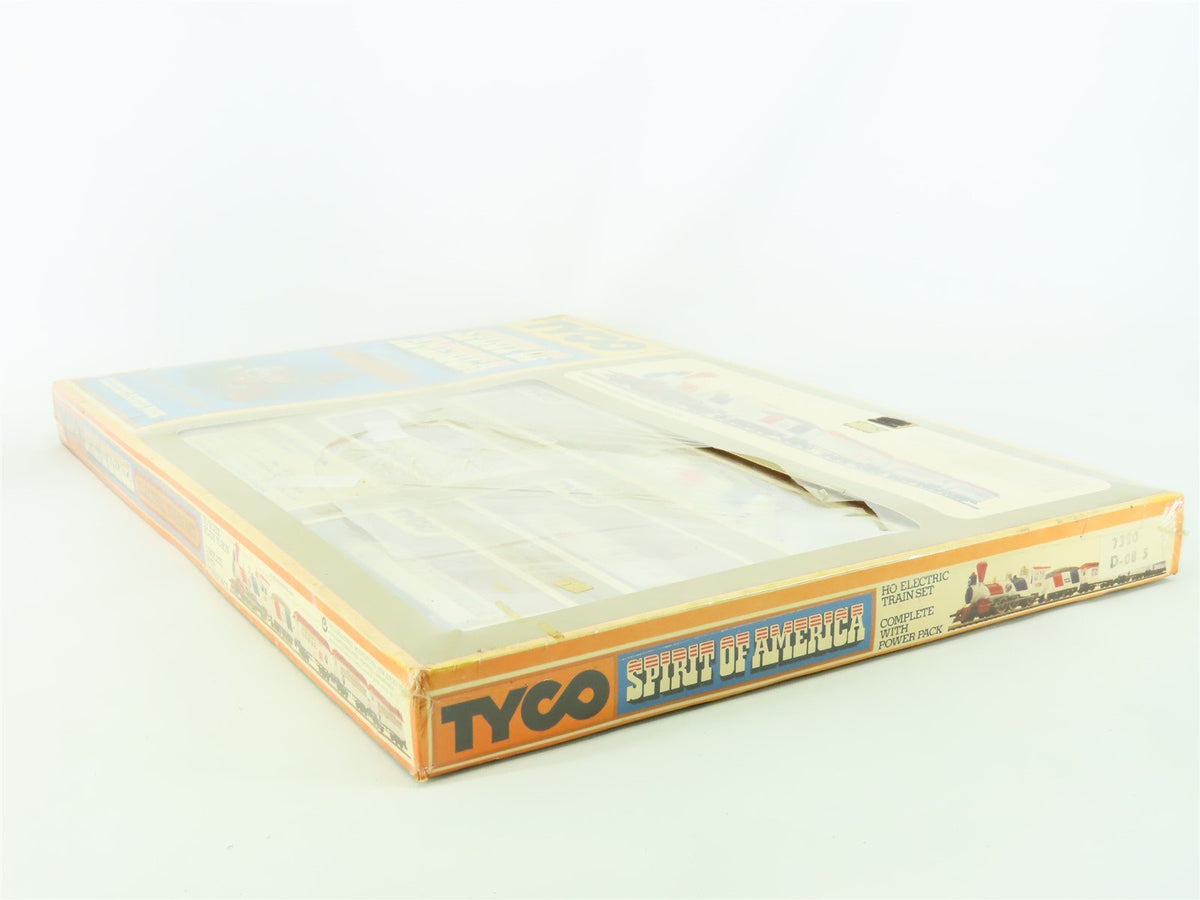 HO Scale TYCO 7320 &quot;Spirit of America&quot; 4-6-0 Steam Passenger Train Set - Sealed