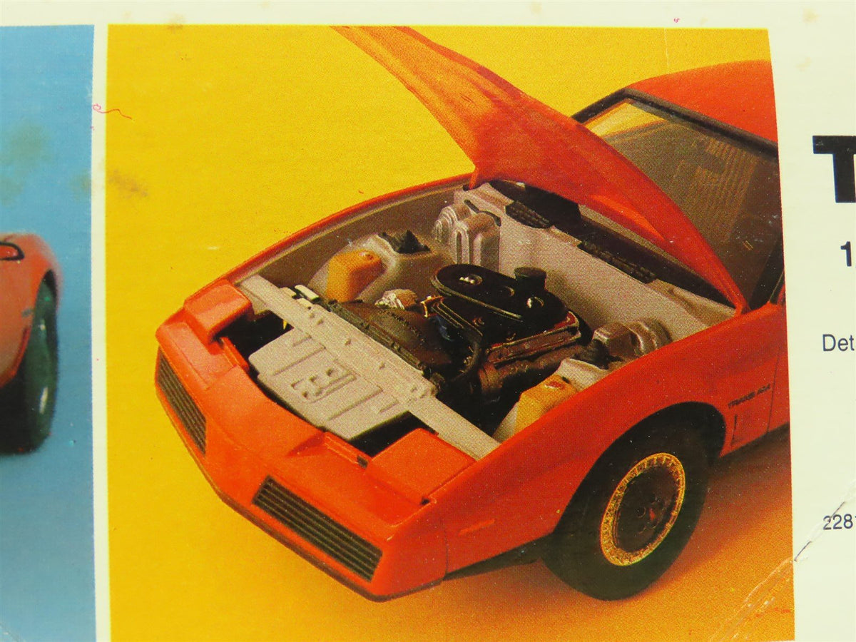 1:24 Scale Monogram Plastic Model Car #2281 &#39;82 Trans Am