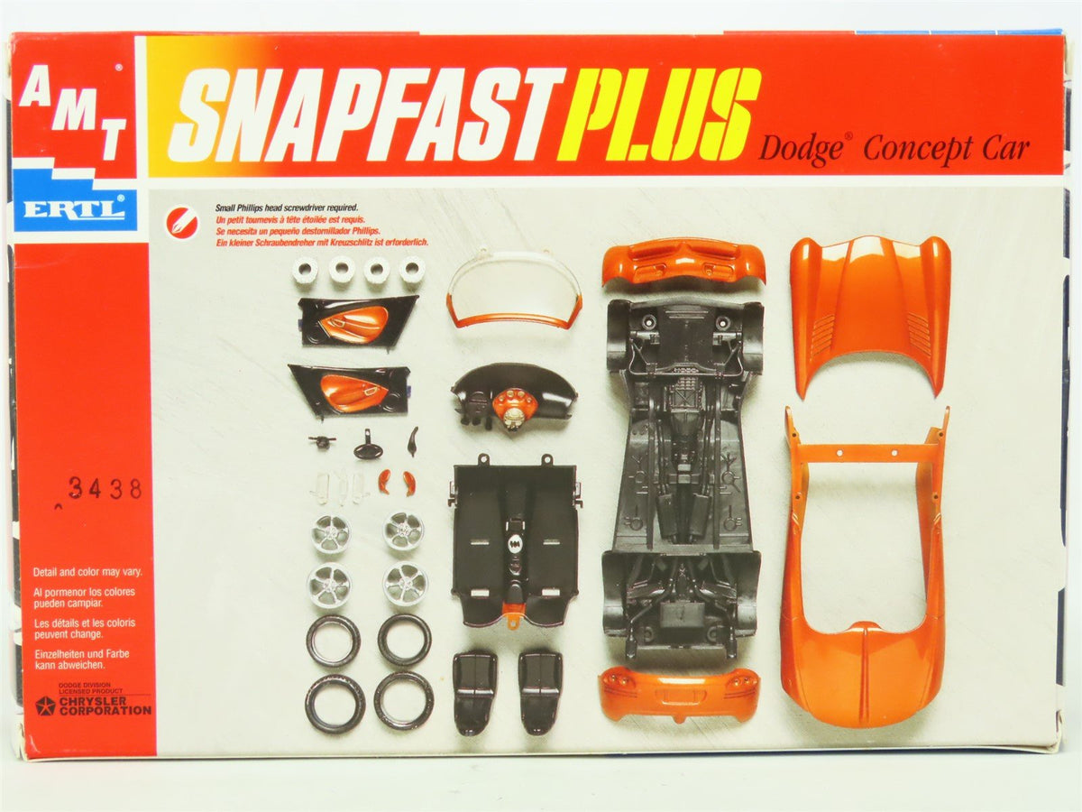 1:25 Scale AMT Ertl Snapfast Plus Plastic Model Car #8129 Dodge Concept Car