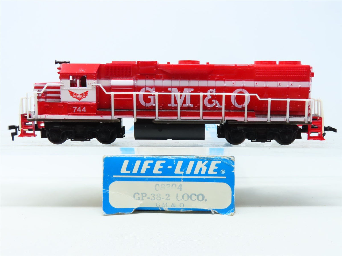 HO Scale Life-Like 08304 GMO Gulf Mobile &amp; Ohio GP38-2 Diesel Locomotive #1744