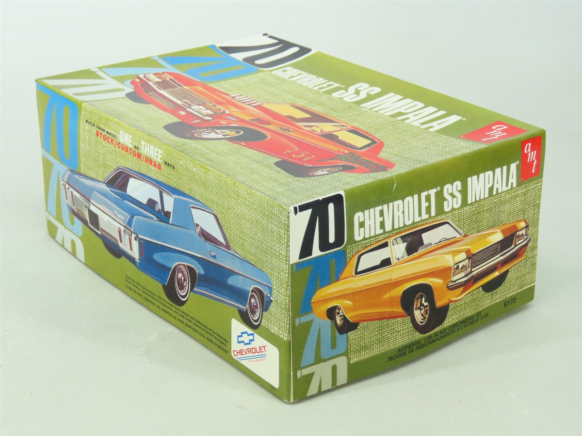 1:25 Scale AMT Ertl Model Car Kit #6172 &#39;70 Chevrolet SS Impala