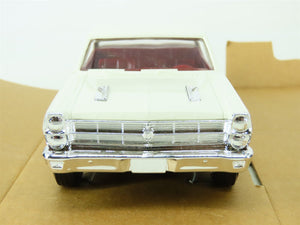 1:25 Scale AMT Ertl Plastic Model Car #6253 1966 Ford Fairlane GT/A