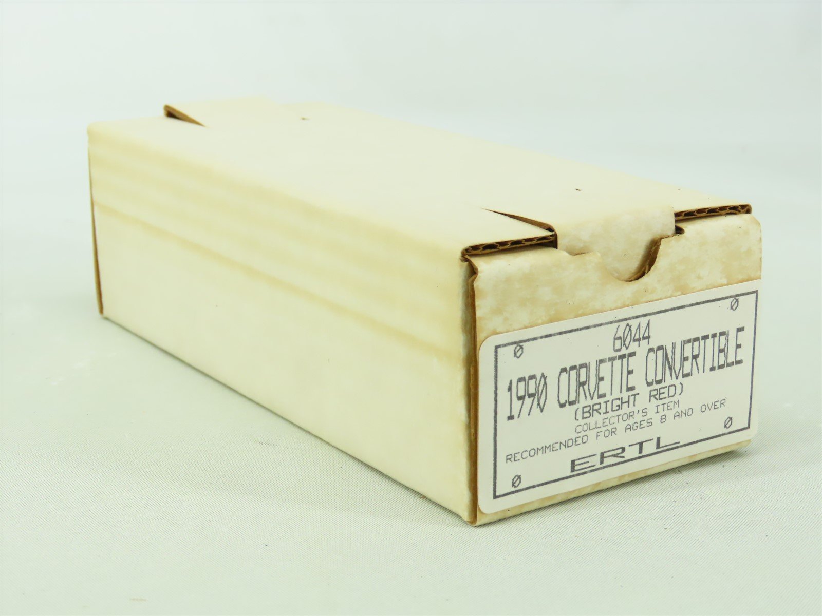 1:25 Scale AMT Ertl Plastic Model Car #6044 1990 Corvette Convertible