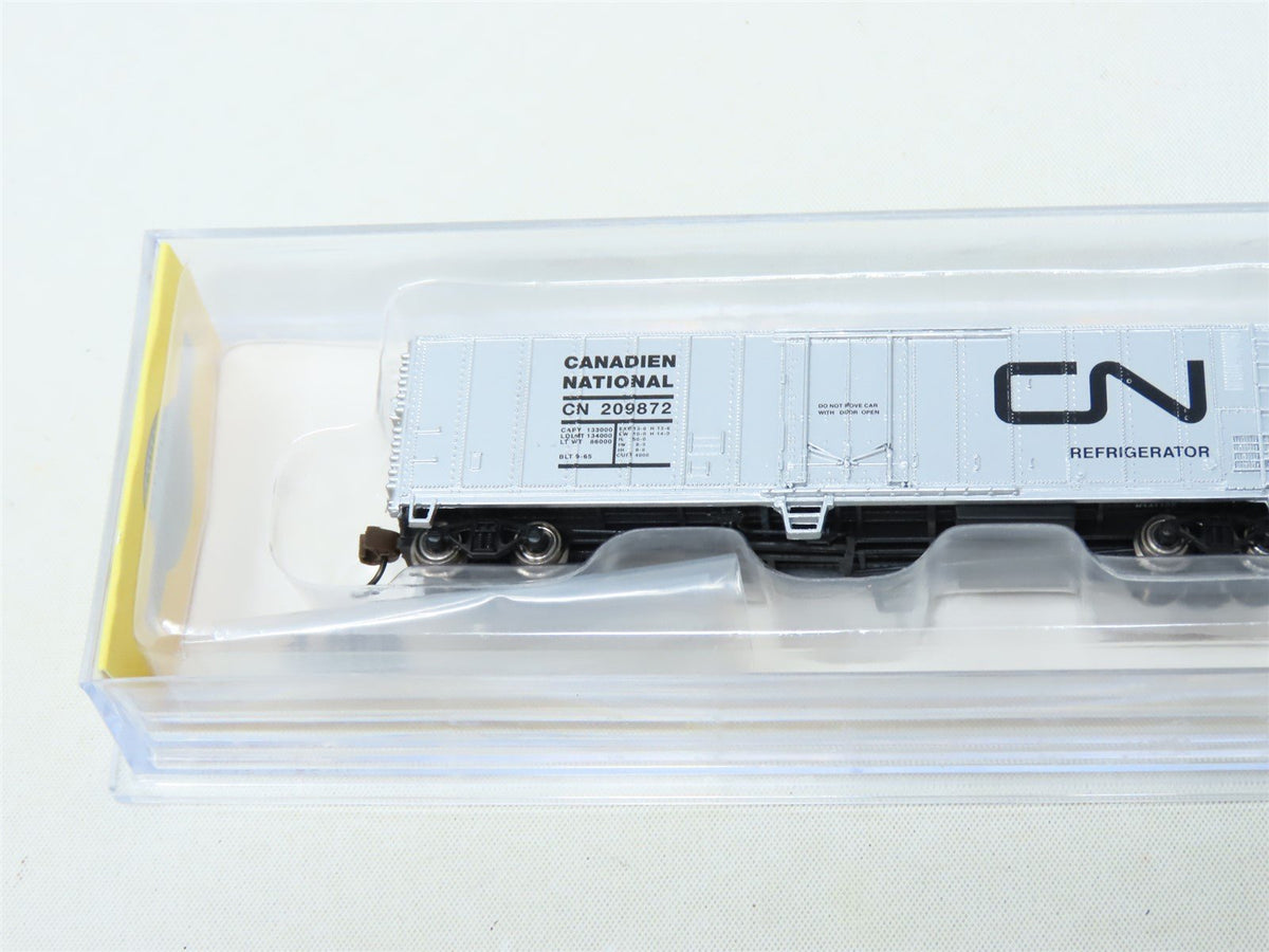 N Scale Bachmann 17952 CN Canadian National 50&#39; Reefer Car #209872