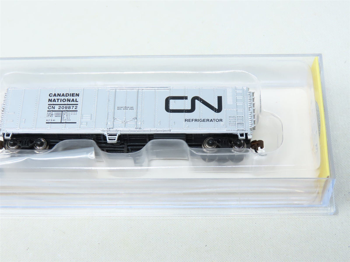 N Scale Bachmann 17952 CN Canadian National 50&#39; Reefer Car #209872