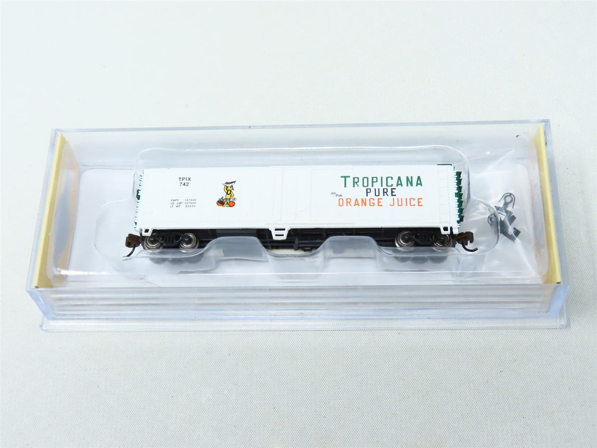 N Scale Bachmann 17954 TPIX Tropicana 50&#39; Reefer Car #742