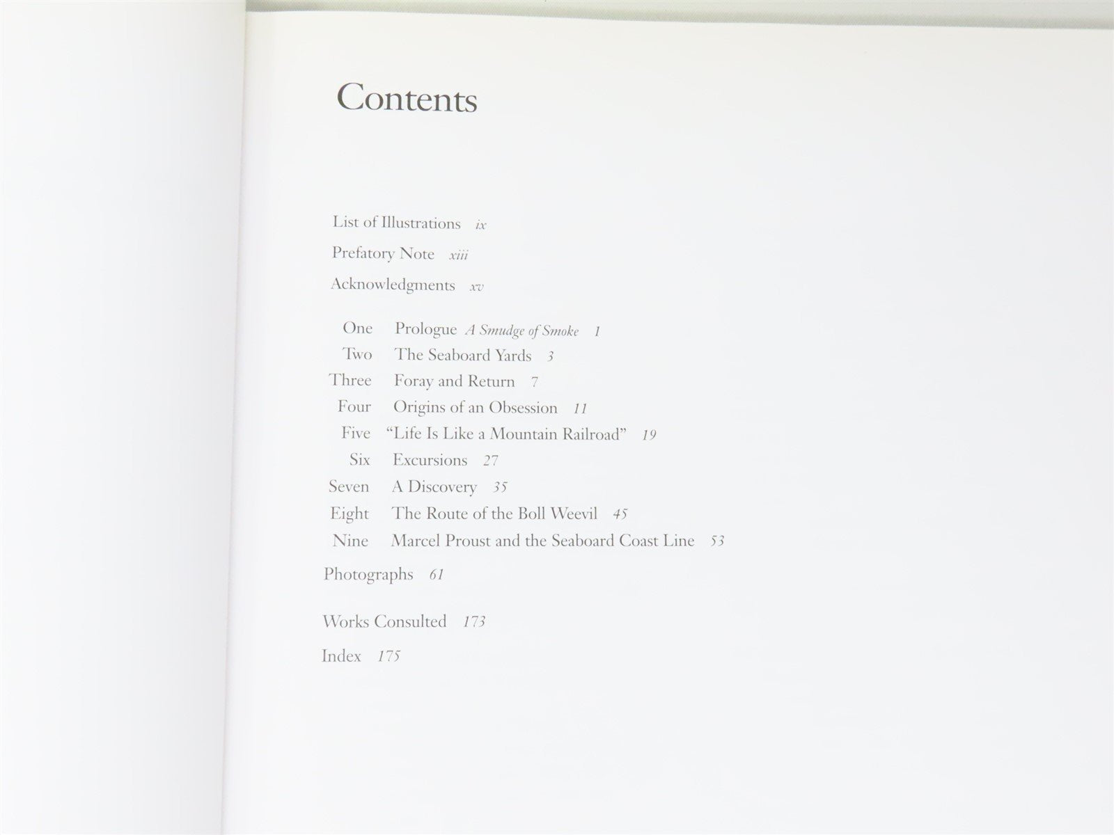 A Memory Of Trains: The Boll Weevil And Others by Louis D Rubin, Jr ©2000 HC