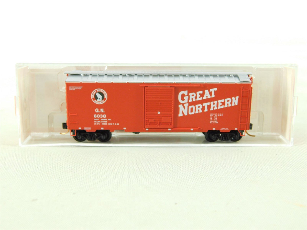 N Scale Micro-Trains MTL NSC 05-28 GN Great Northern 40&#39; Boxcar #6038