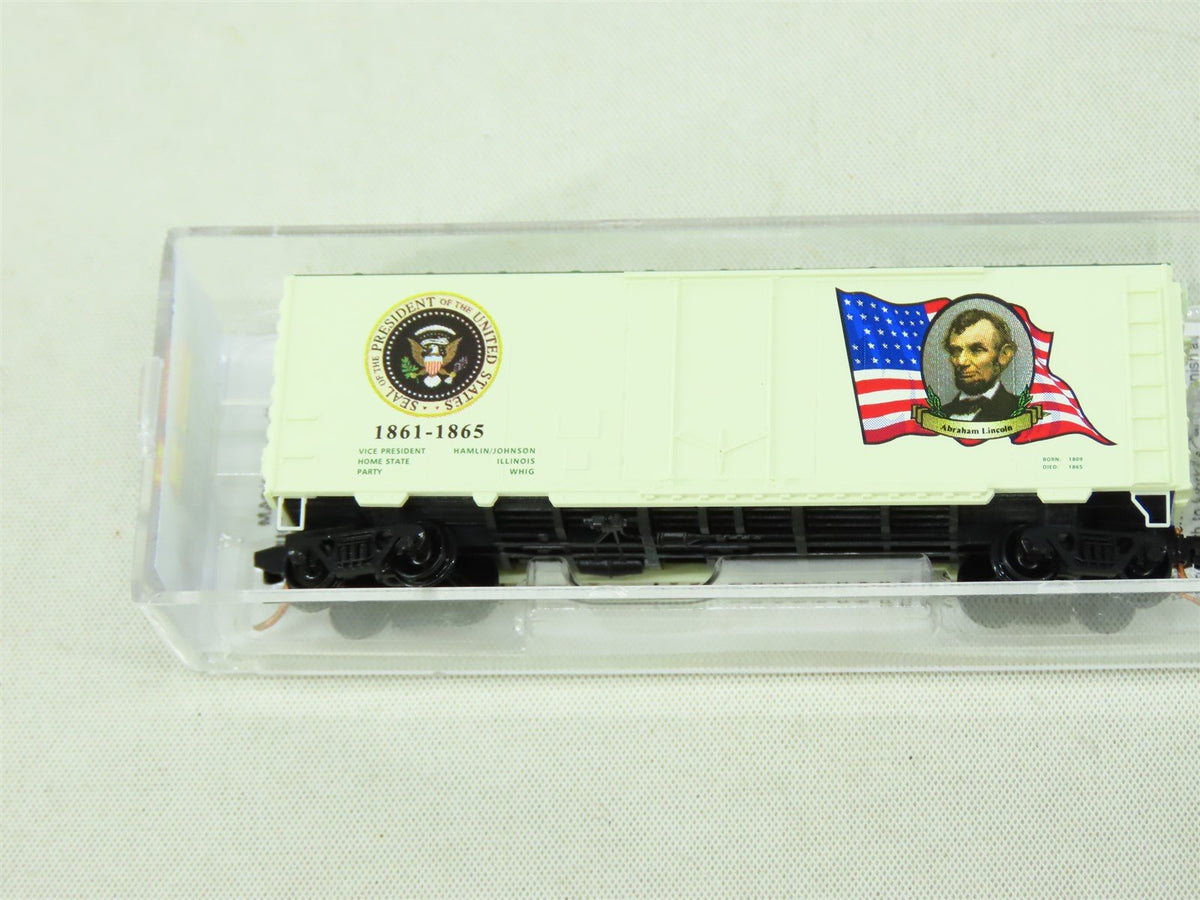 N Micro-Trains MTL 07400125 Presidential Series 40&#39; Box Car - Abraham Lincoln