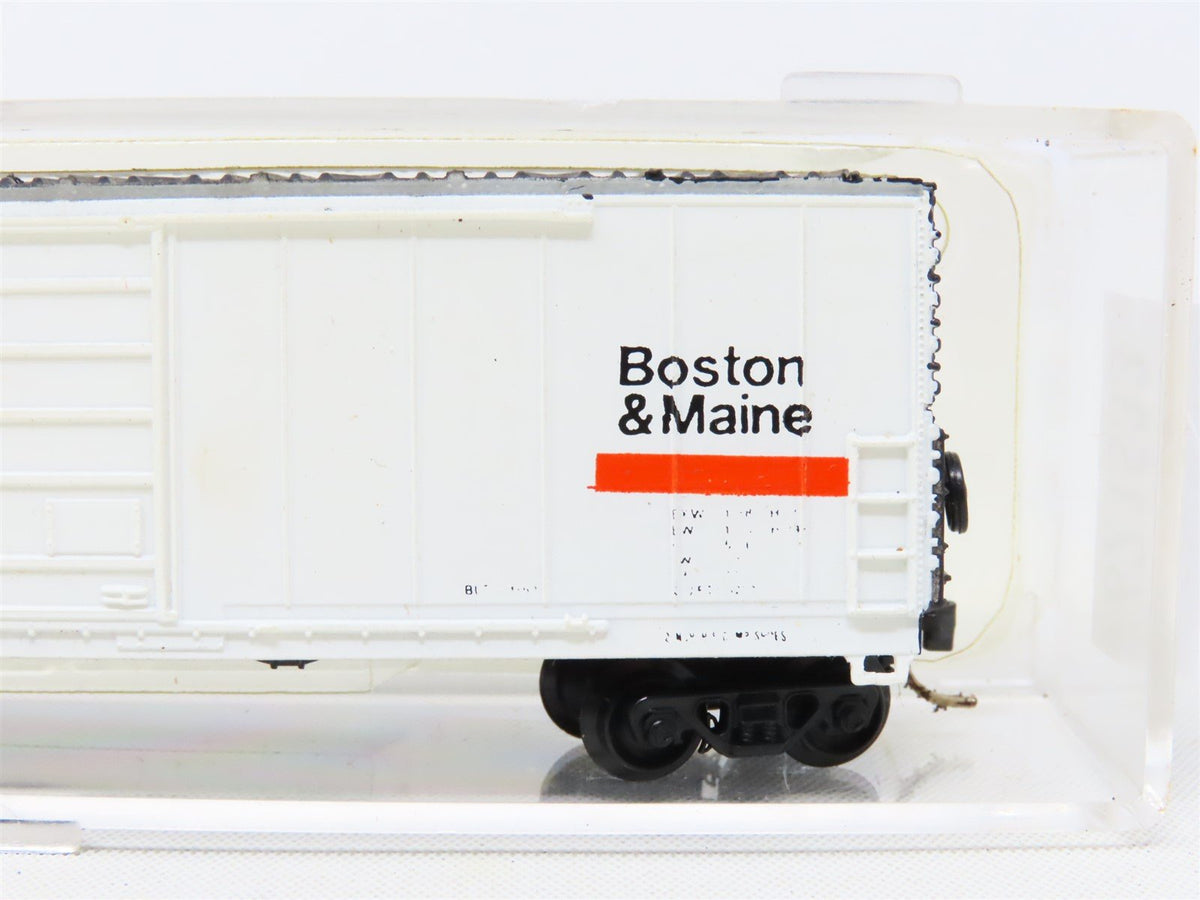 N Scale Life-Like Bev-Bel 4425-3 BM Boston &amp; Maine 50&#39; Single Door Box Car #3224