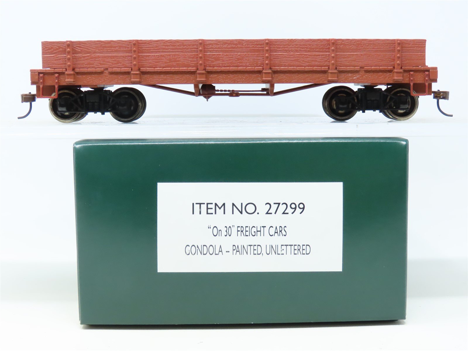 On30 Scale Bachmann 27299 Unlettered Low-Side Wooden Gondola