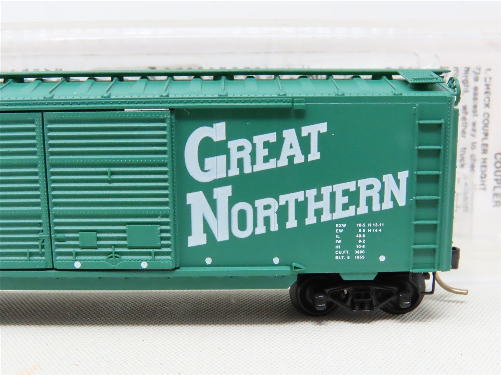 N Scale Micro-Trains MTL #23190 GN Great Northern 40' Double Door Box Car #3336