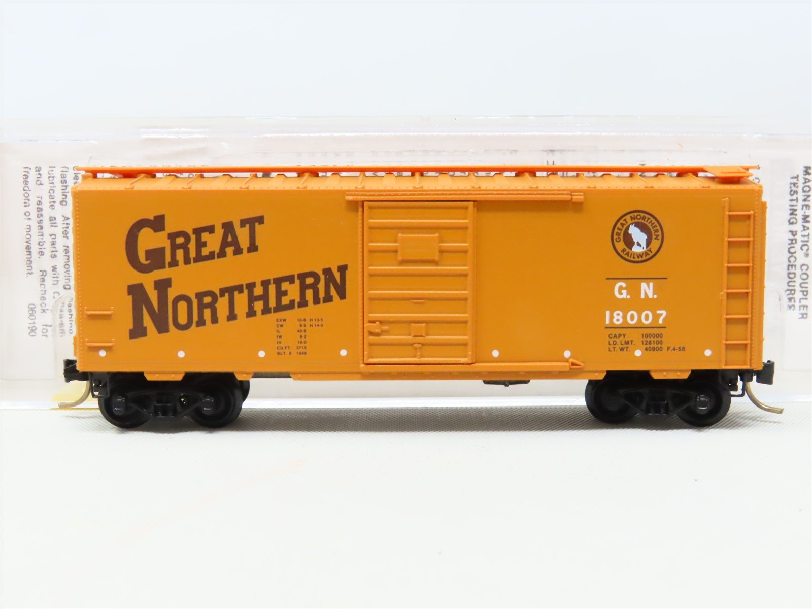 N Scale Micro-Trains MTL #20190 GN Great Northern Circus Car 40' Box Car #18007