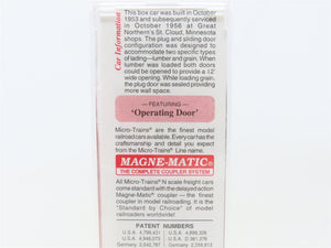 N Micro-Trains MTL 22020 GN Great Northern 40' Plug & Sliding Door Boxcar #11878
