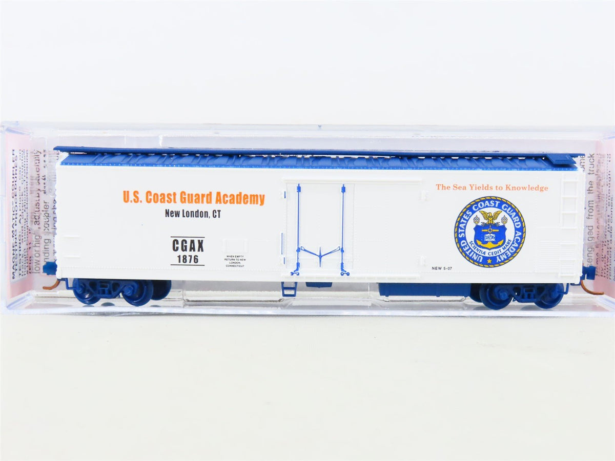 N Scale Micro-Trains MTL NSC 07-01 CGAX US Coast Guard Mechanical Reefer #1876