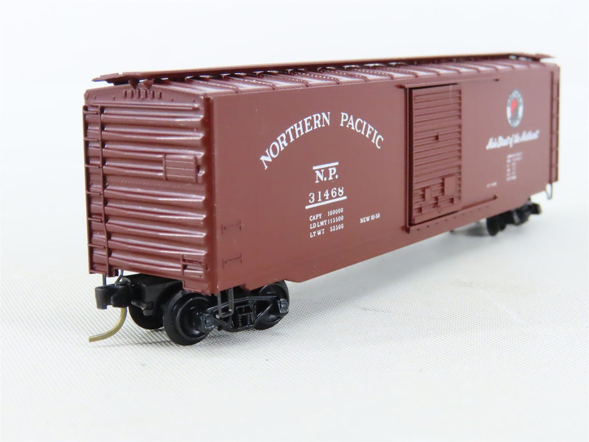 N Kadee Micro-Trains MTL 31170 NP Northern Pacific 50&#39; Boxcar 31468 - Blue Label