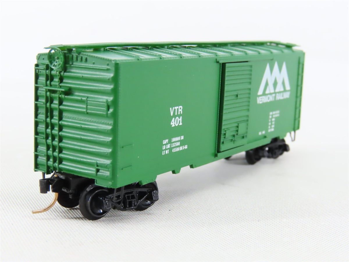 N Scale Kadee Micro-Trains MTL 20200 VTR Vermont Railway 40&#39; Box Car #401
