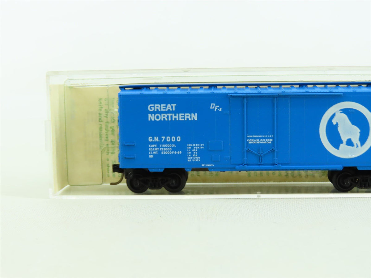 N Kadee Micro-Trains MTL 21190 GN &quot;Big Sky Blue&quot; 40&#39; Box Car #7000 - Blue Label