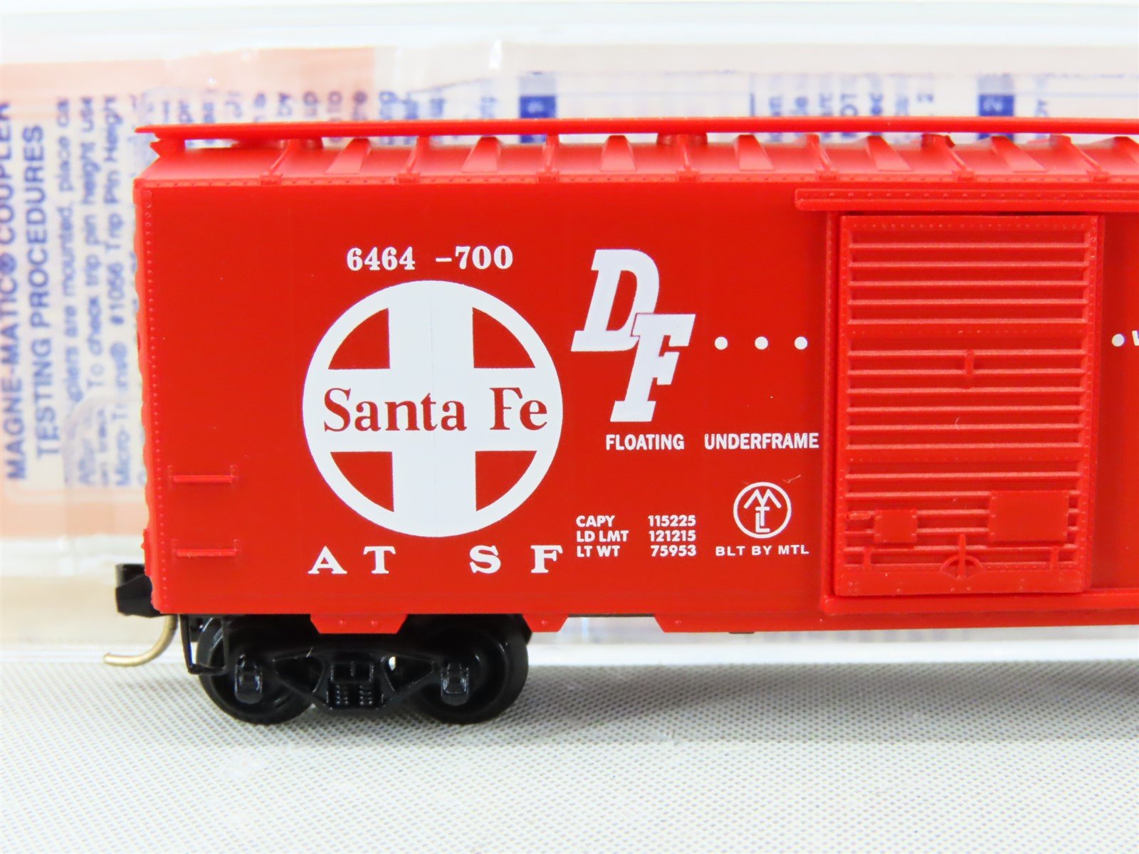 N Scale Micro-Trains MTL 6464-700 ATSF Santa Fe Single Door Box Car #6464-700