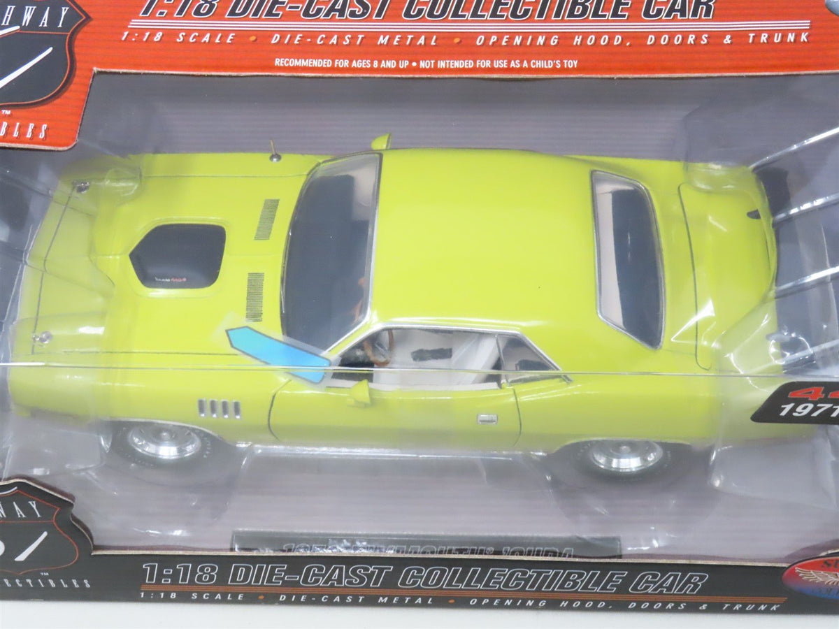 1:18 Scale Highway 61 Supercar Collectibles Die-Cast 50466SC 1971 Plymouth &#39;Cuda