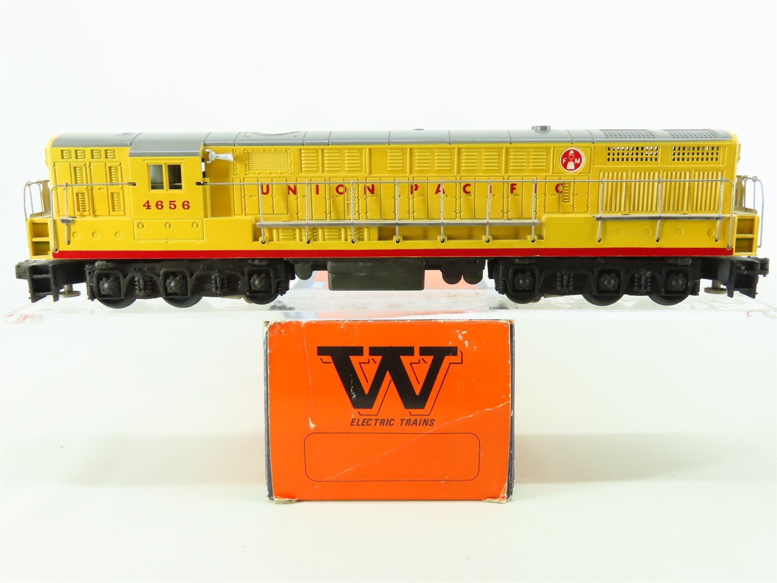 O Gauge 3-Rail Williams Crown Edition UP Union Pacific Trainmaster Diesel #4656