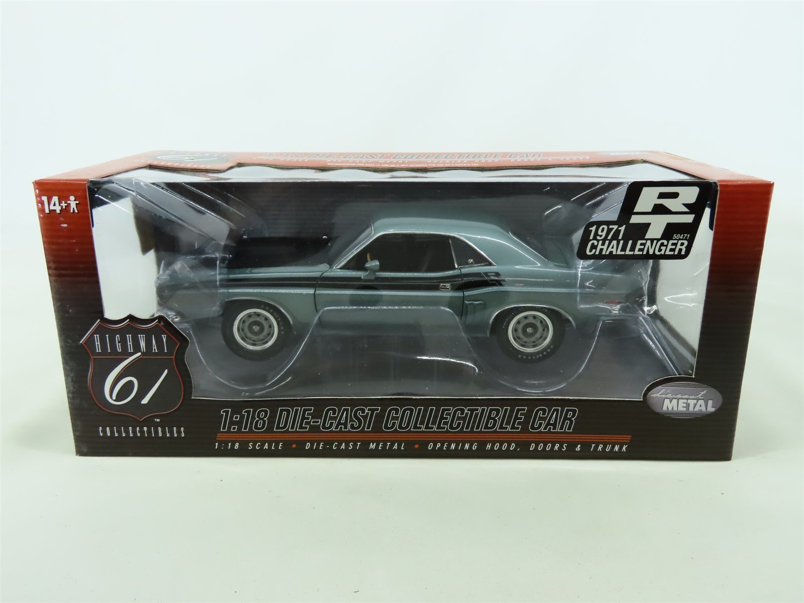 1:18 Scale Highway 61 Die-Cast 50471 1971 Dodge Challenger R/T