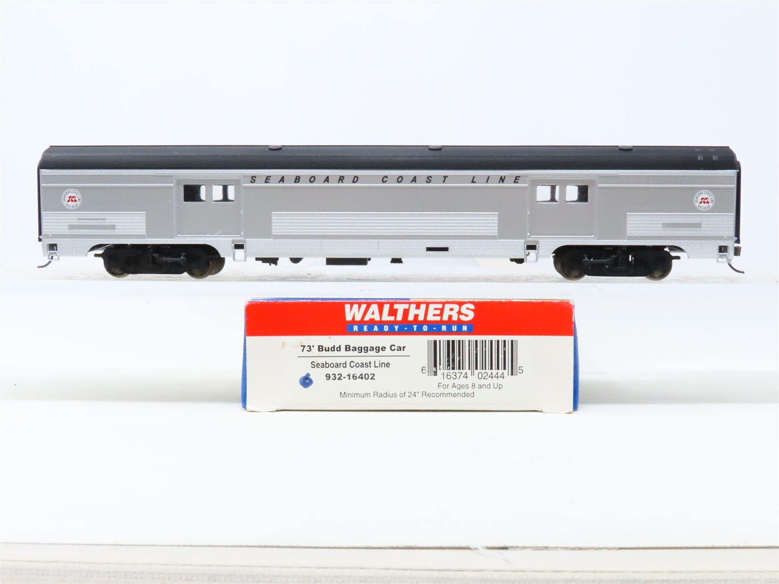 HO Scale Walthers 932-16402 SCL Seaboard Coast Line 73' Baggage Passenger Car