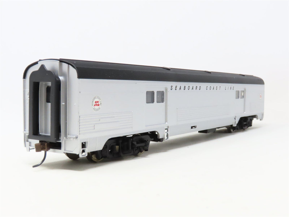 HO Scale Walthers 932-16402 SCL Seaboard Coast Line 73&#39; Baggage Passenger Car