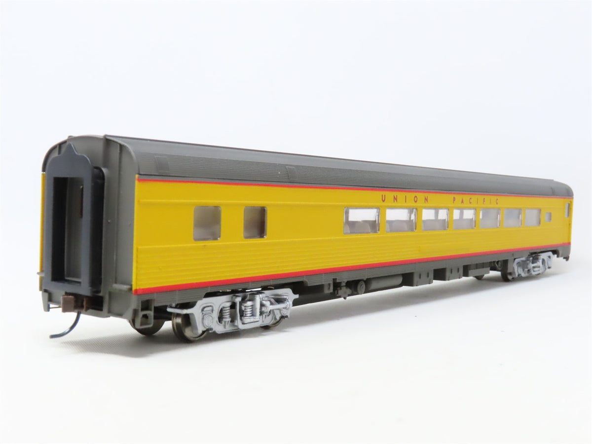 HO Scale Walthers 932-6434 UP Union Pacific 85&#39; Lounge Passenger Car