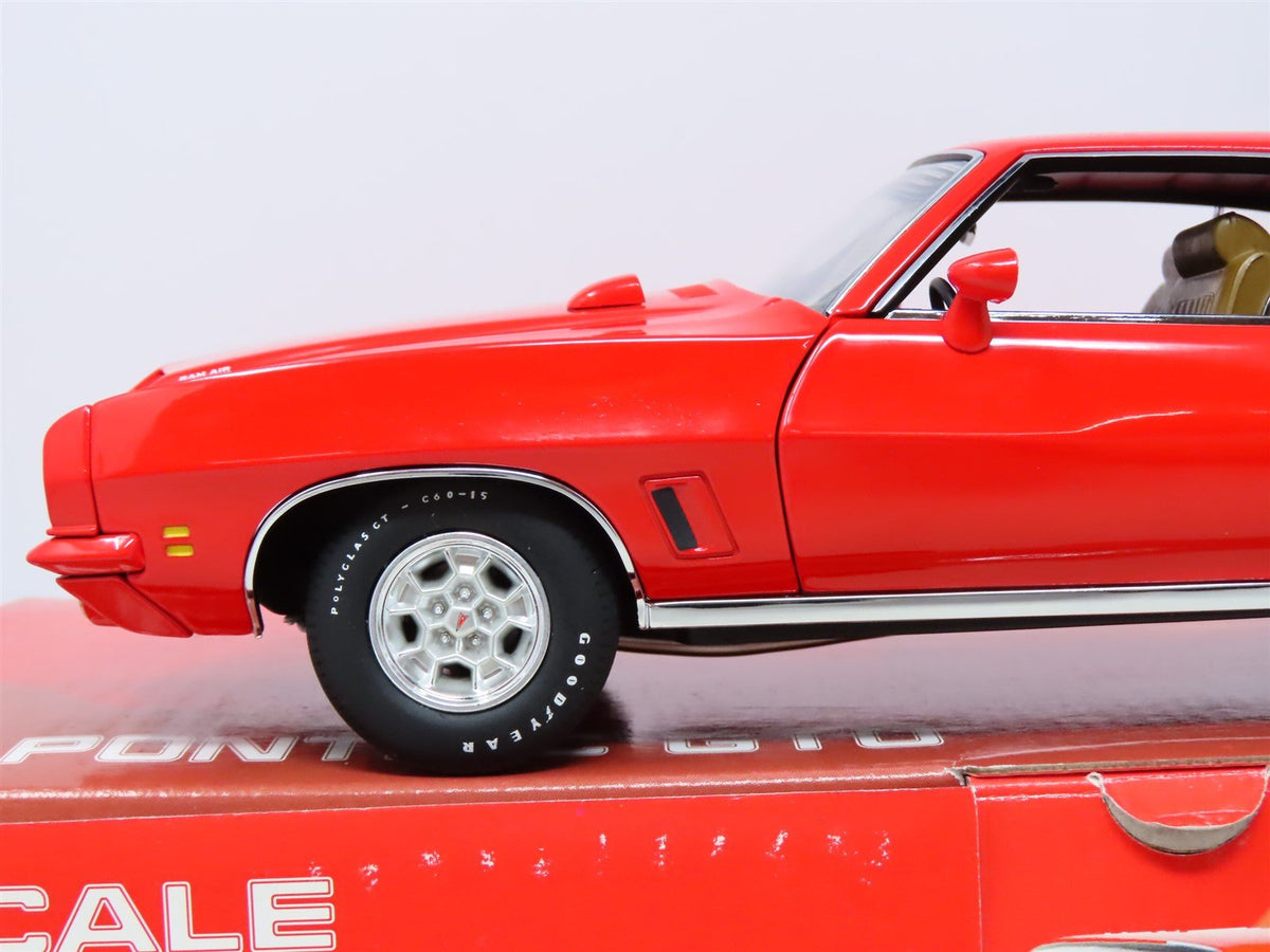 1:18 Scale GMP 1 of 3,996 Die-Cast 8043 1972 Pontiac GTO