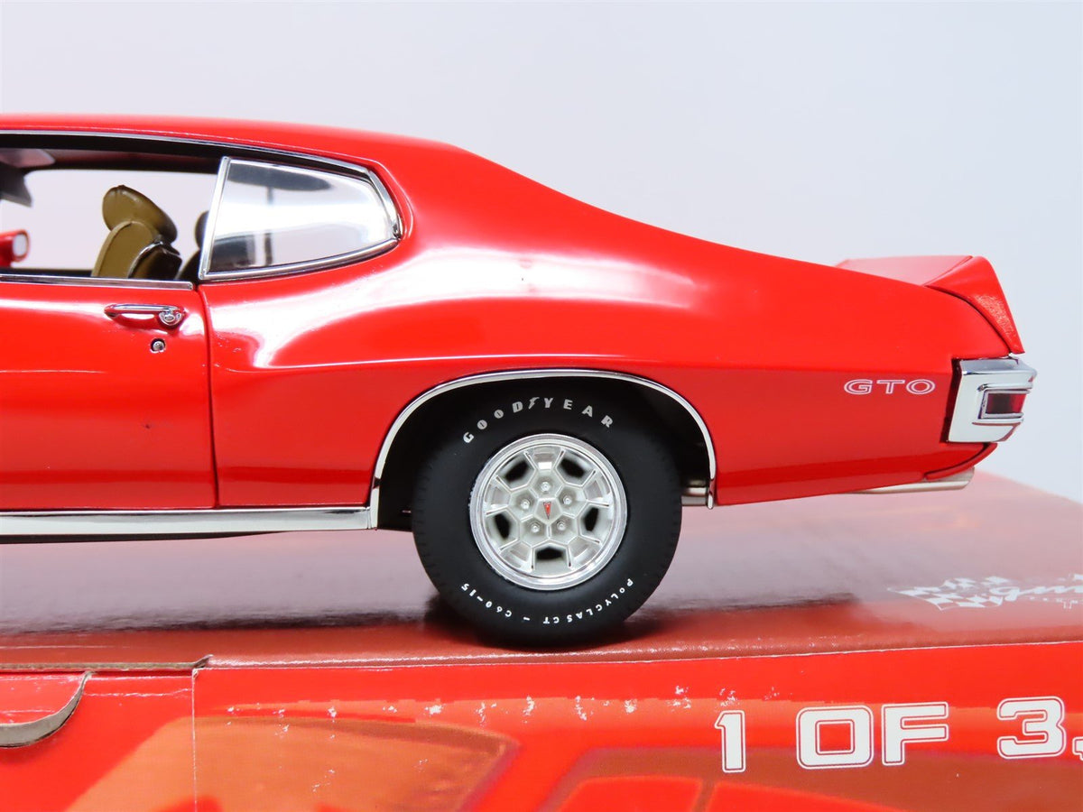 1:18 Scale GMP 1 of 3,996 Die-Cast 8043 1972 Pontiac GTO