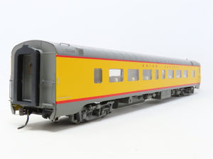 HO Scale Walthers 932-15307 UP Union Pacific 85' 52-Seat Coach Passenger Car