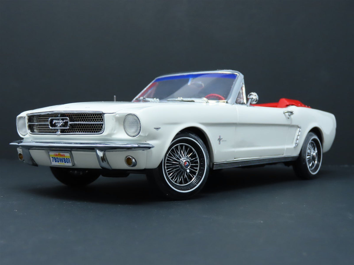 1:18 Scale Precision 100 Die-Cast 32400N 1964-1/2 Ford Mustang Convertible