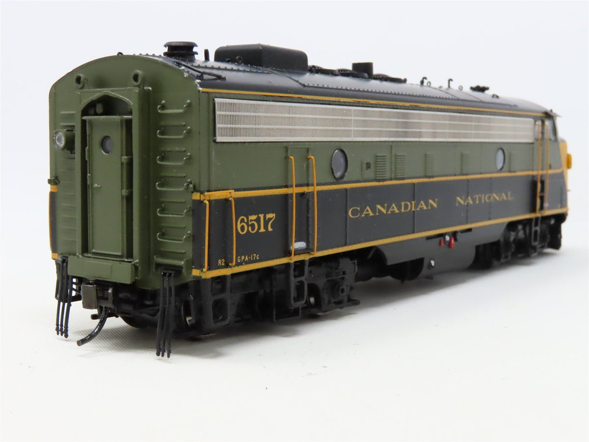 HO Scale Rapido 220003 CN Canadian National FP9A Diesel Locomotive #6517