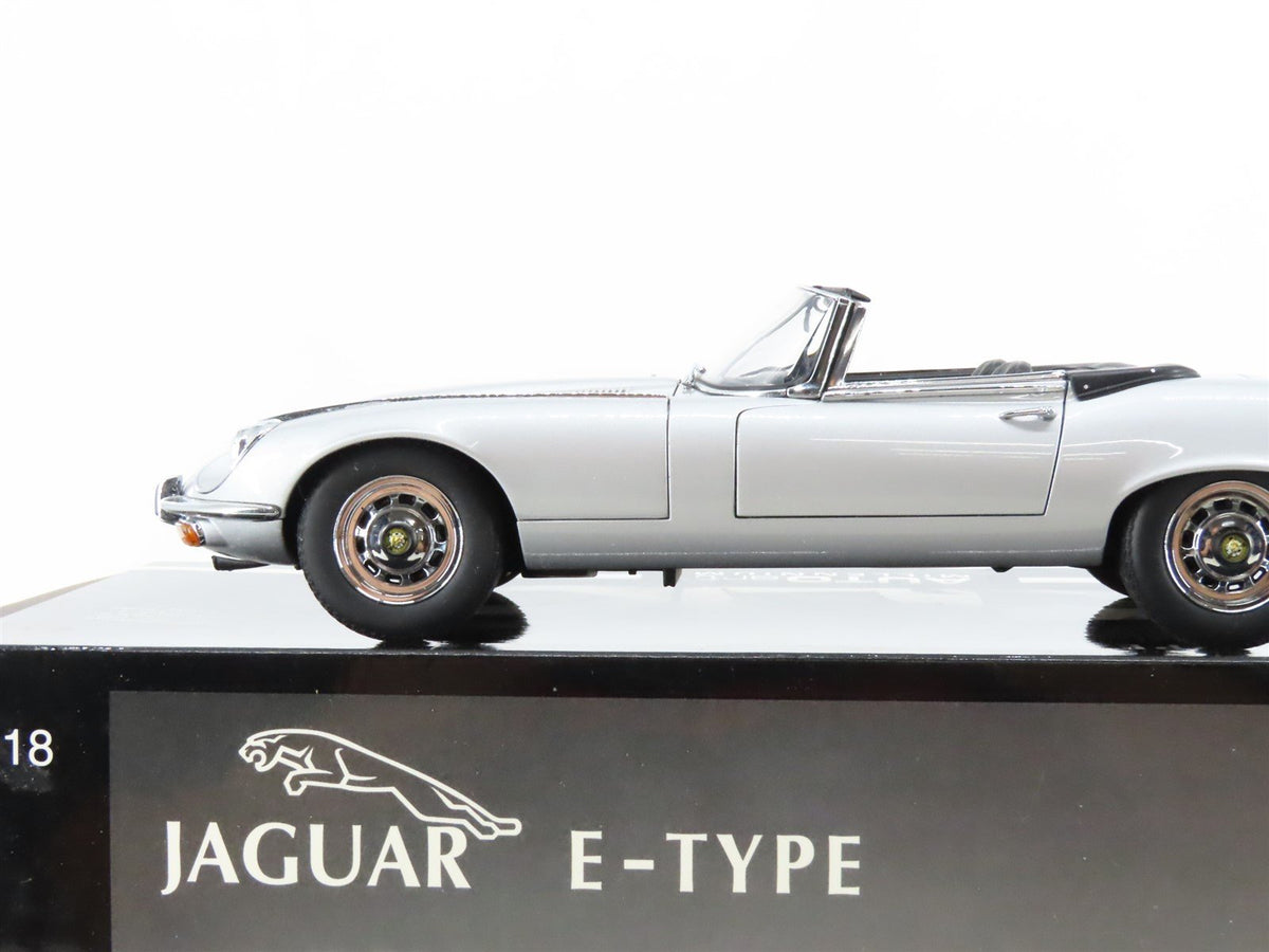 1:18 Scale AUTOart Millennium Die-Cast 73521 Jaguar E-Type