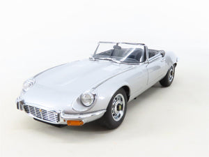 1:18 Scale AUTOart Millennium Die-Cast 73521 Jaguar E-Type