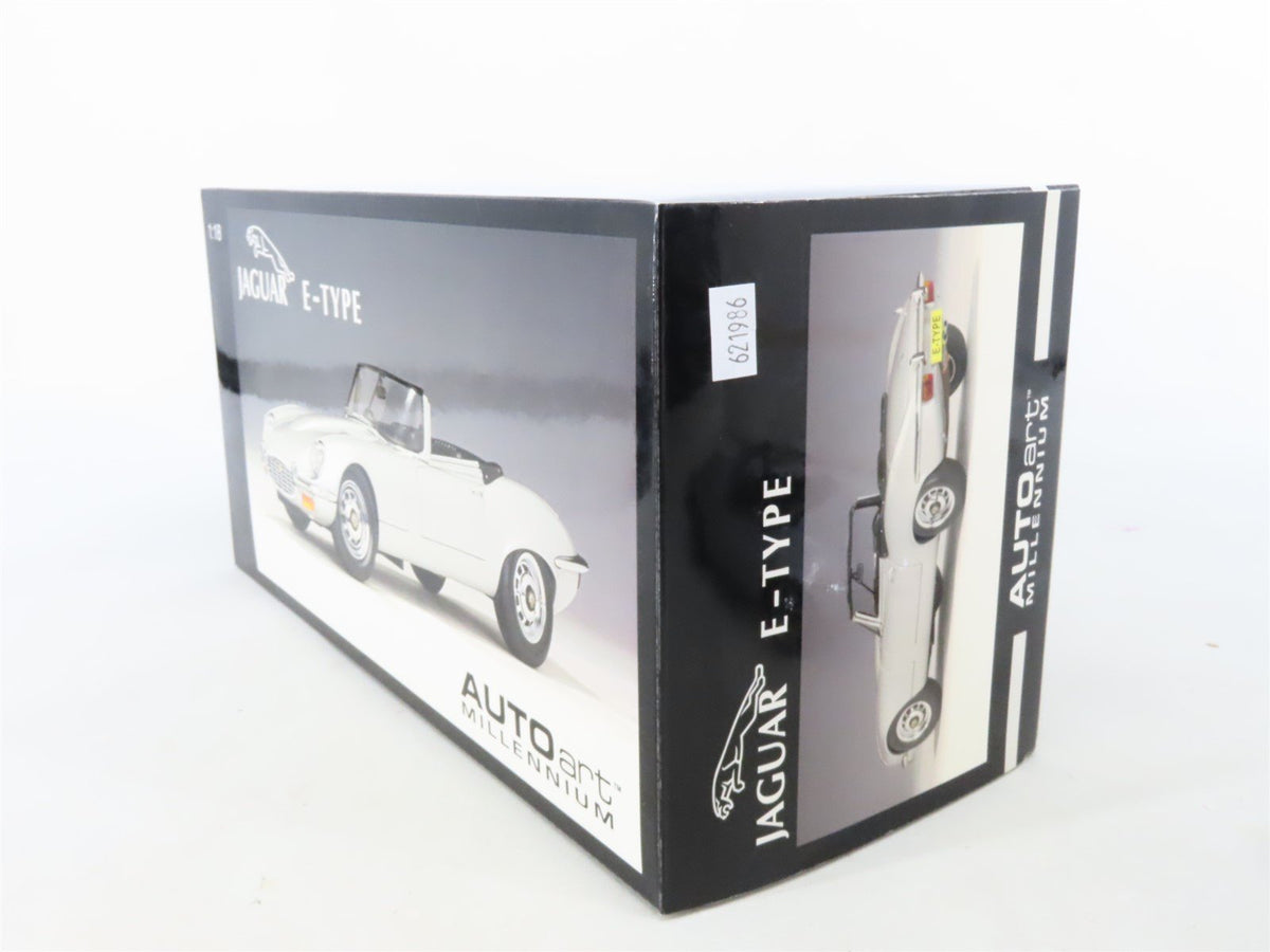 1:18 Scale AUTOart Millennium Die-Cast 73521 Jaguar E-Type