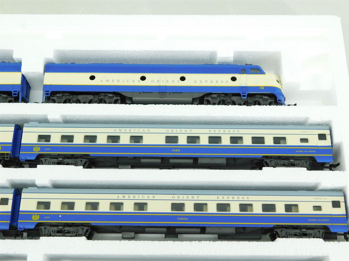 HO Scale Rivarossi 0824 American Orient Express Passenger Set w/Diesels