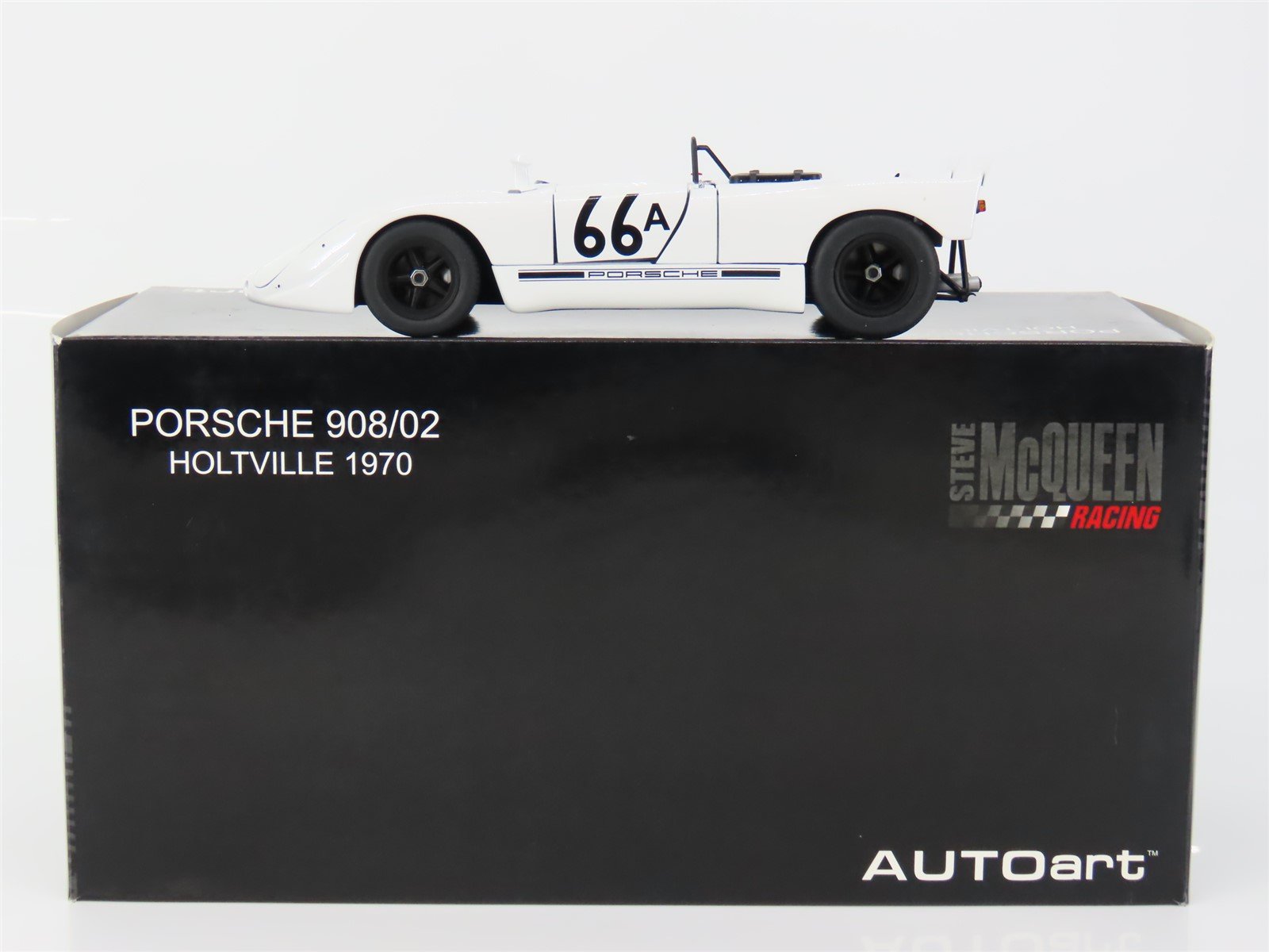 1:18 Scale AUTOart Steve Mcqueen Racing Die-Cast 1970 Porsche Holtville 908/02