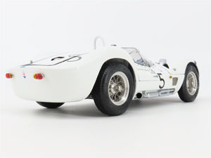 1:18 Scale CMC Die-Cast M-047 1960 Maserati Tipo 61 Birdcage
