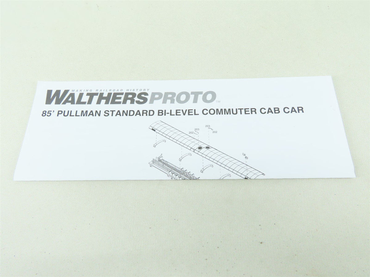 HO Scale Walthers Proto 920-16526 CNW 85&#39; Bi-Level Commuter Cab Passenger #159