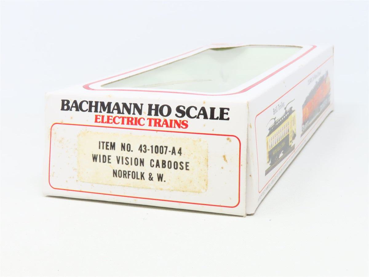 HO Scale Bachmann 43-1007-A4 NW Norfolk &amp; Western Caboose #518696