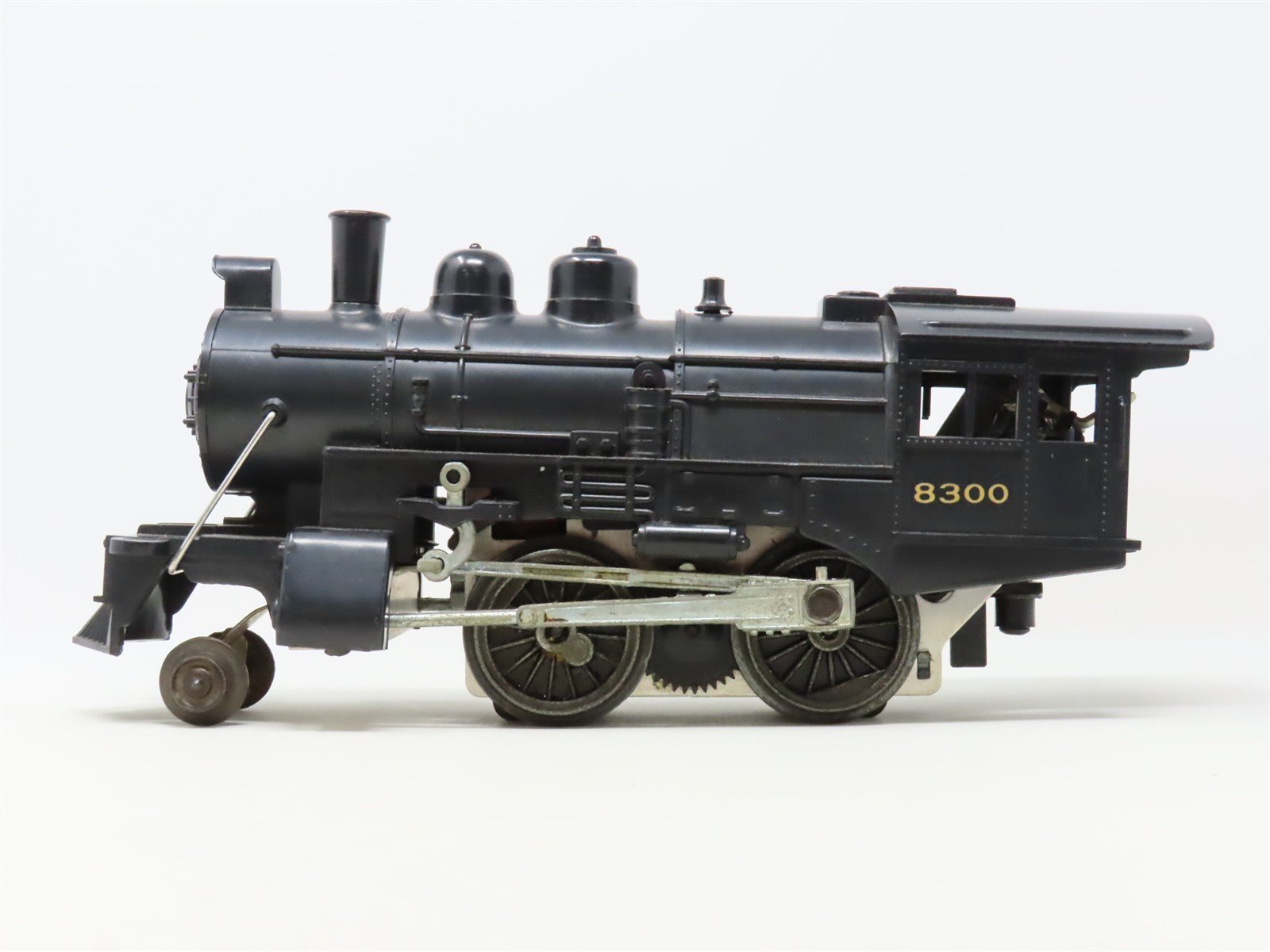 O Gauge 3-Rail Lionel 8300 Unlettered 2-4-0 Steam Locomotive