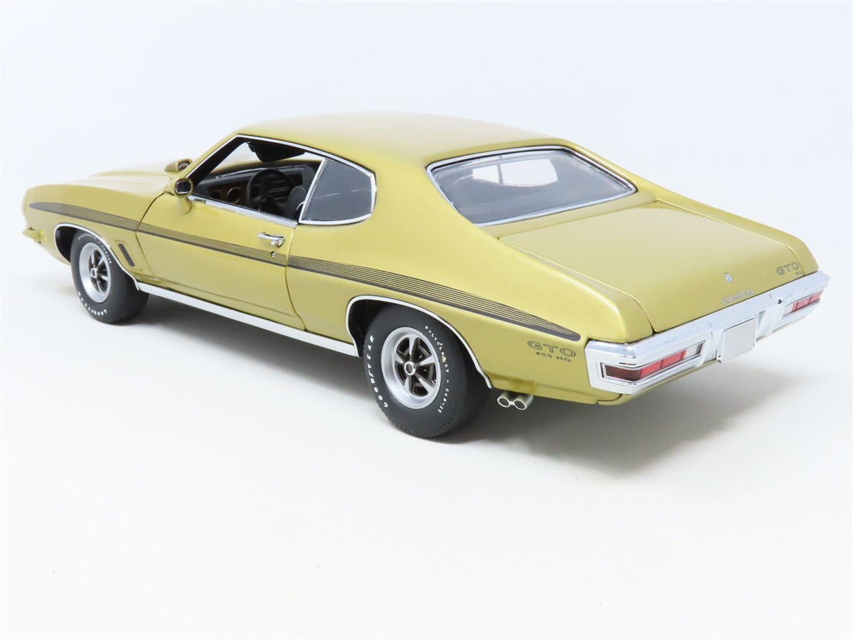 1:18 Scale GMP #8045 Limited Edition Diecast Model Car Gold 1972 Pontiac GTO