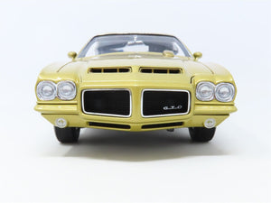 1:18 Scale GMP #8045 Limited Edition Diecast Model Car Gold 1972 Pontiac GTO