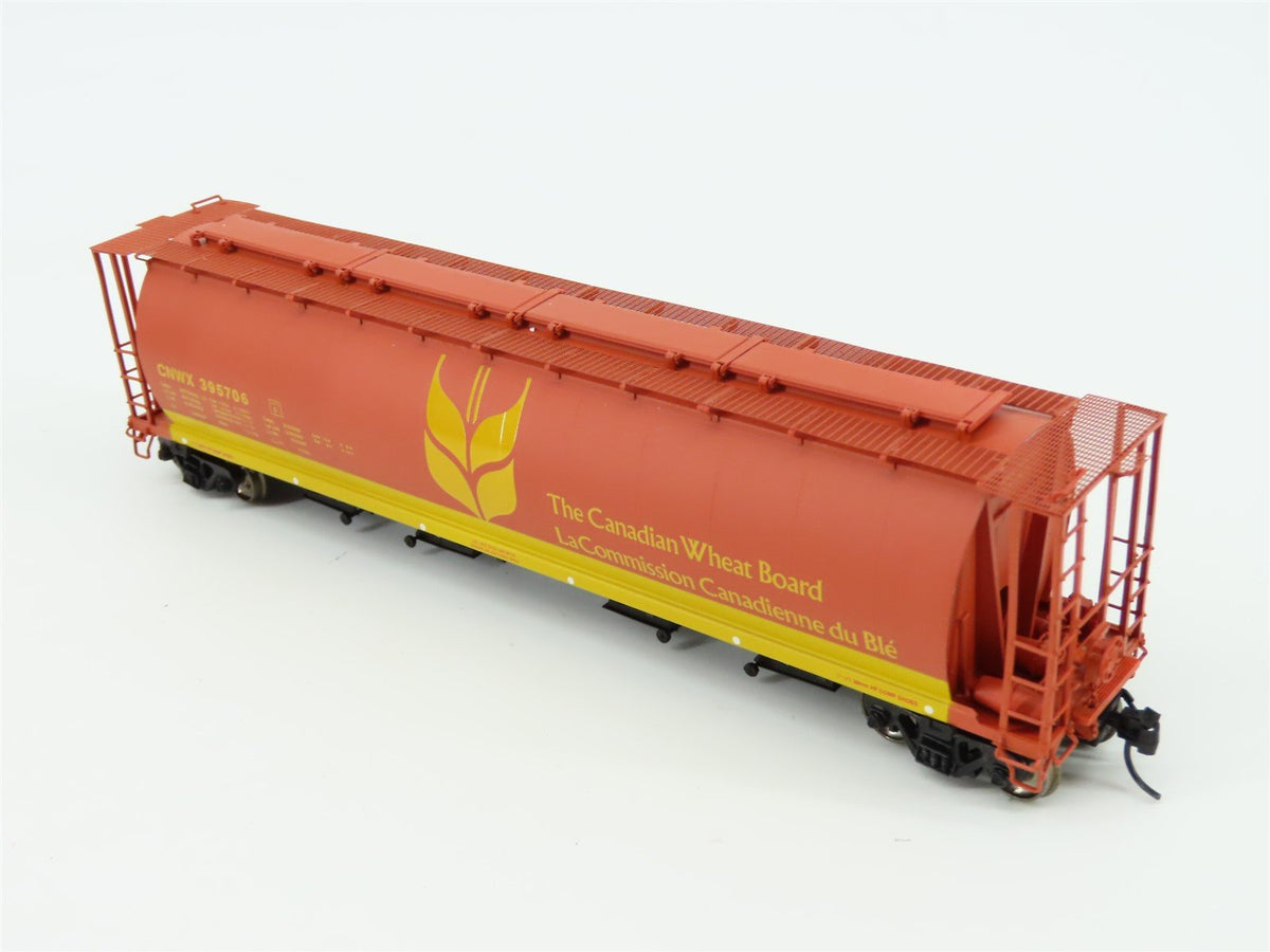 HO InterMountain 45116-45 CNWX Canadian Wheat Board Cylindrical Hopper #395706