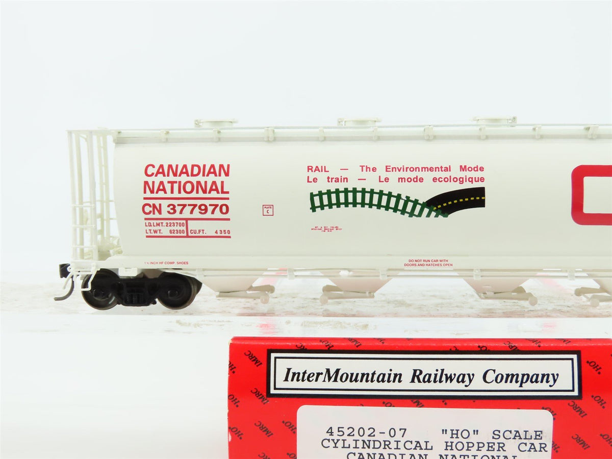 HO Scale InterMountain 45202-07 CN Canadian National Cylindrical Hopper #377970